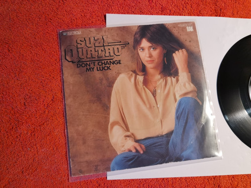 Suzi quatro don change - suzi, don't